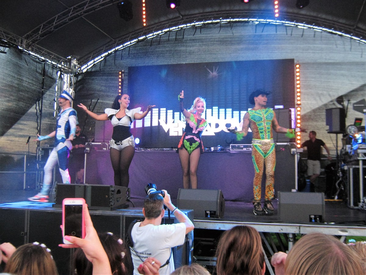 I went to the 80s, 90s & 00s Music Festival…………………