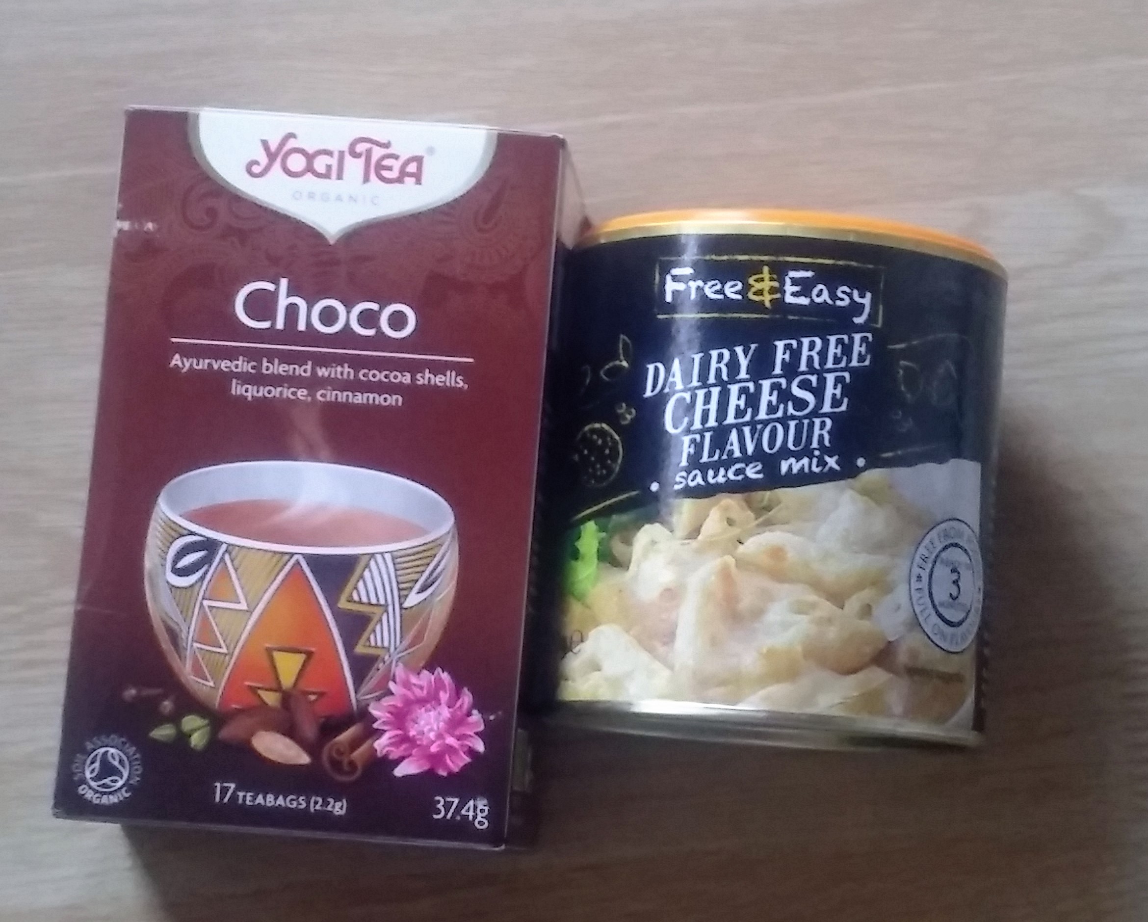 chocolate-liqourice-cinnamon-flavoured-tea-dairy-free-cheese-sauce